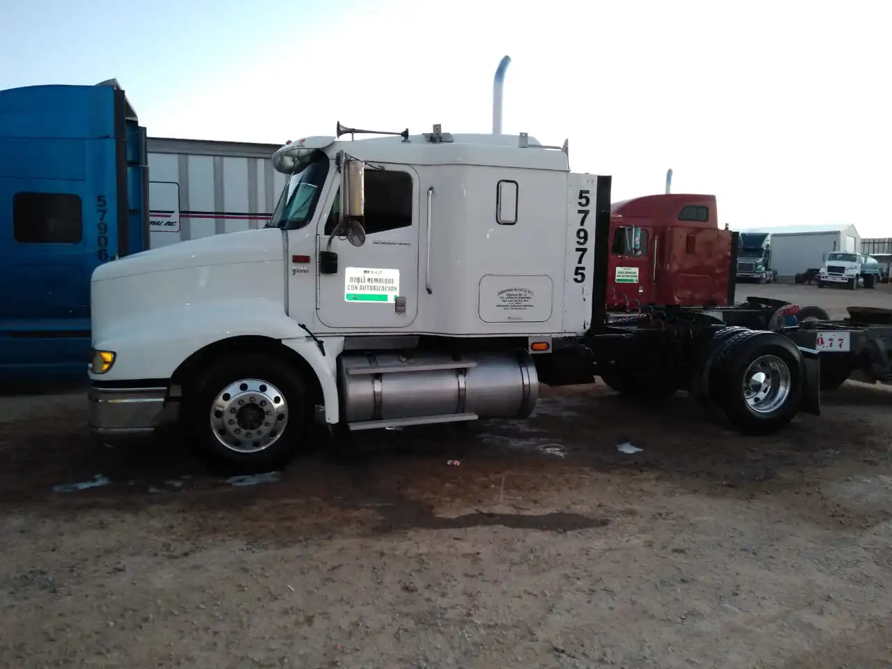 Servicio de lavado de camion - cliente - Tractolavado Movil - Imagen del proceso de lavado de un camion